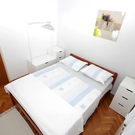 Guest house Bizjak 3*